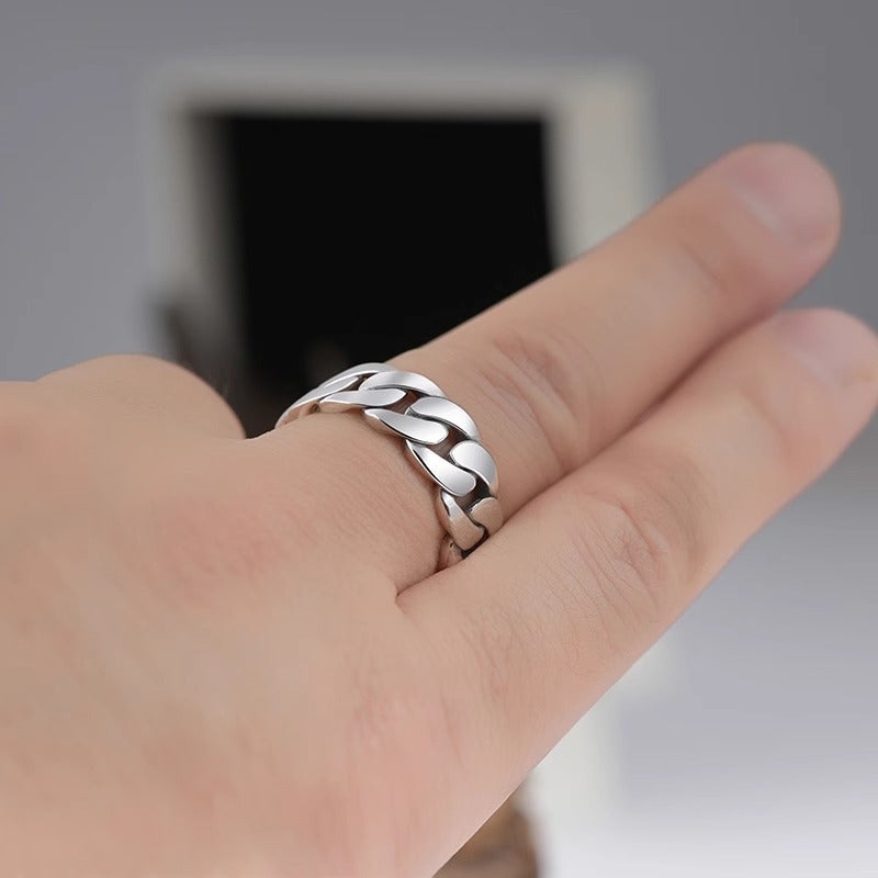 Mens Simple Glossy Gold Hip-Hop Ring In European And American Style