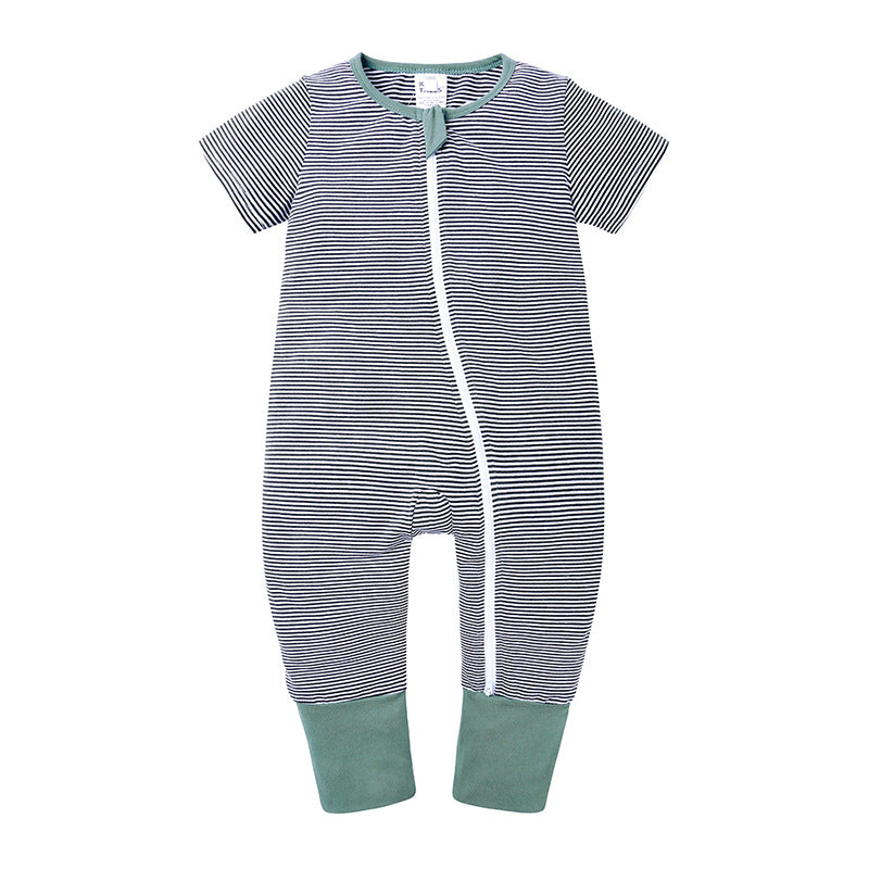 0-2 Year Old Newborns Go Out To Climb Clothes