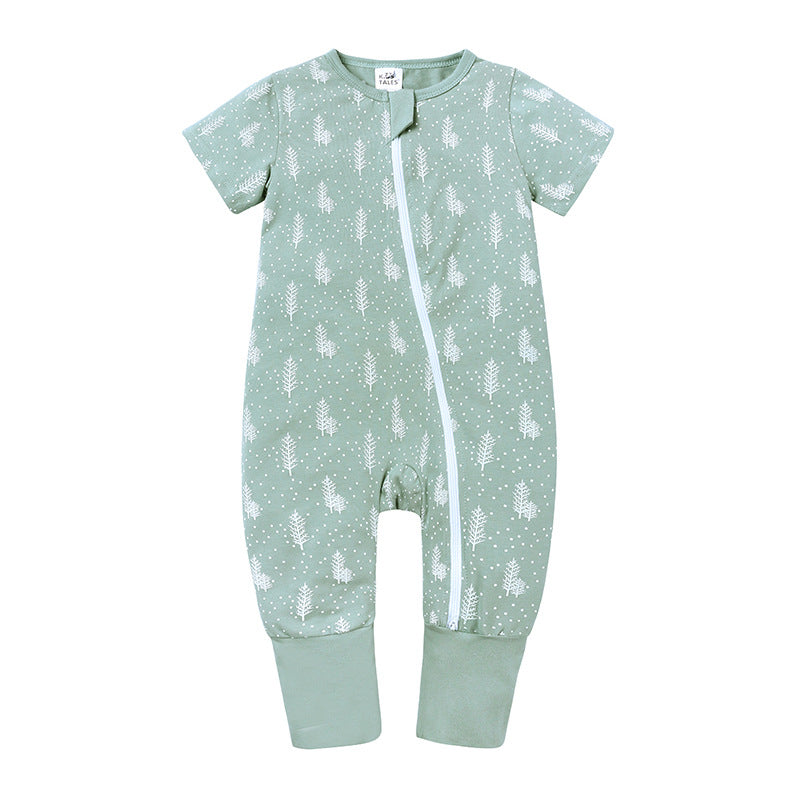 0-2 Year Old Newborns Go Out To Climb Clothes