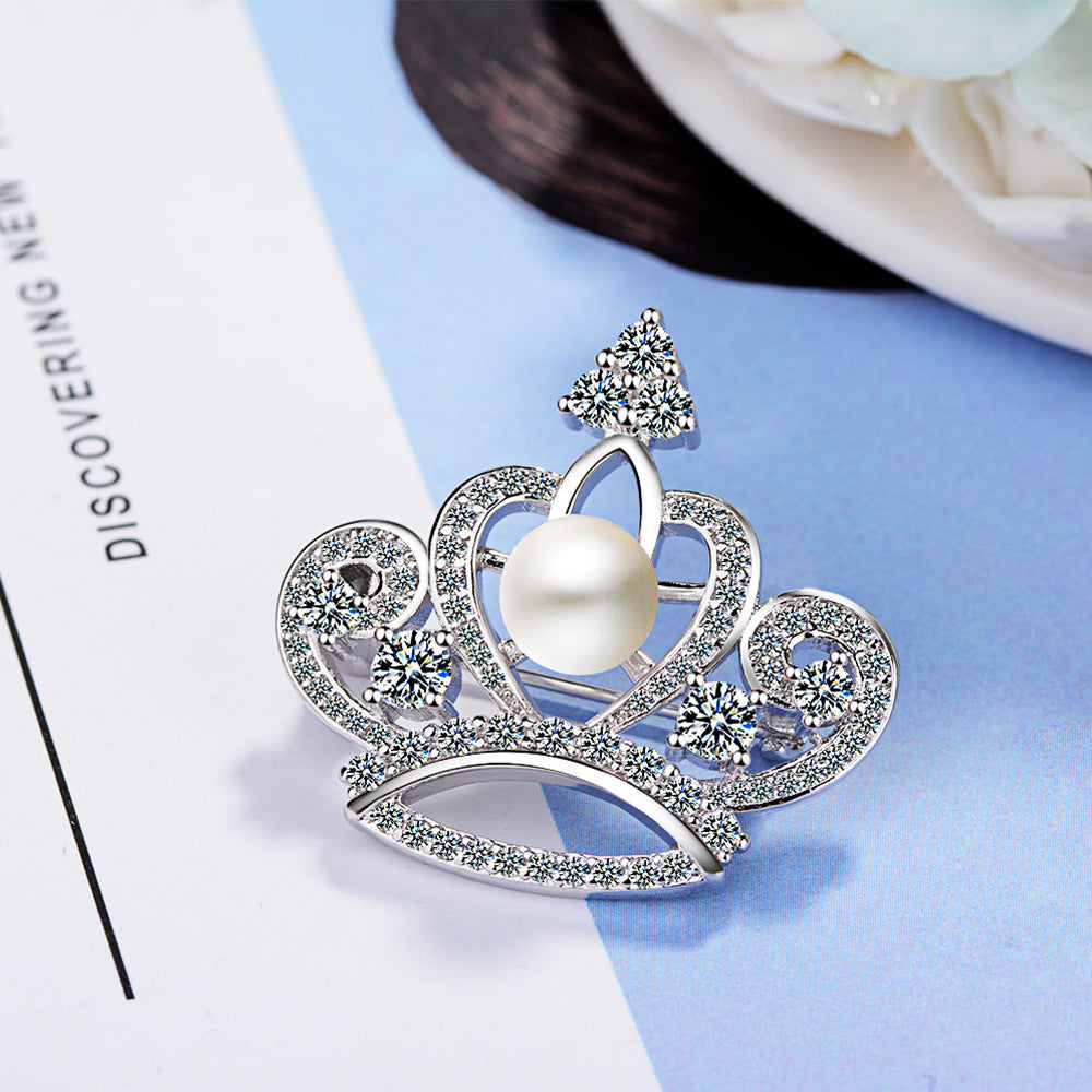 Delicate And Luxurious Female Accessories Brooch
