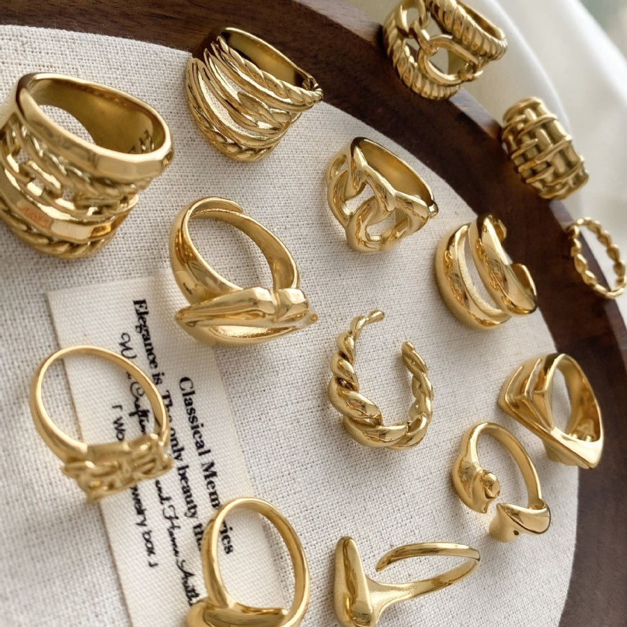 Trendy  Fashionable  And Unique Gold Ring