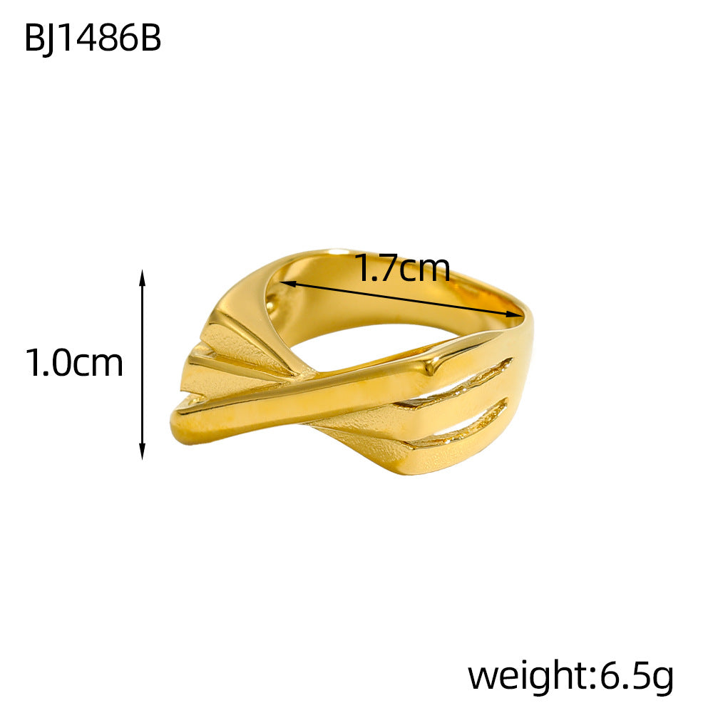 Trendy  Fashionable  And Unique Gold Ring