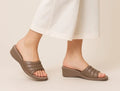 Brown Comfy Wedges we05